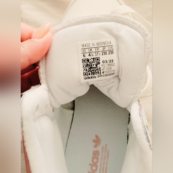 Adidas Originals Top Ten sneakers in cream white & magic mauve - Picture 7 of 8